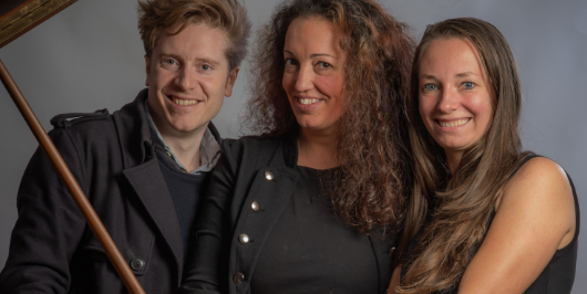 french kiss-homepage